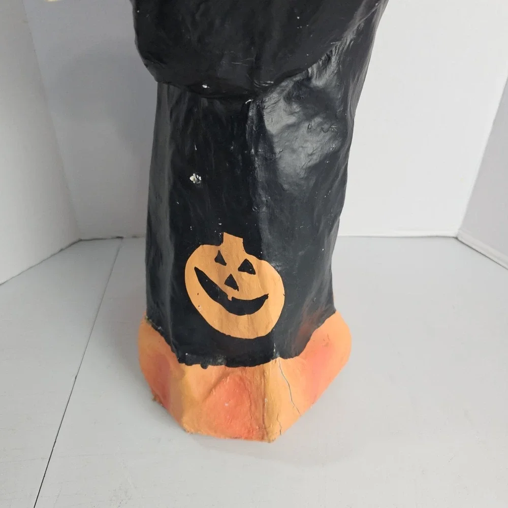 Vintage Halloween Paper Mache Scary Witch Trick Or Treater Greeter Y2K 90s 32